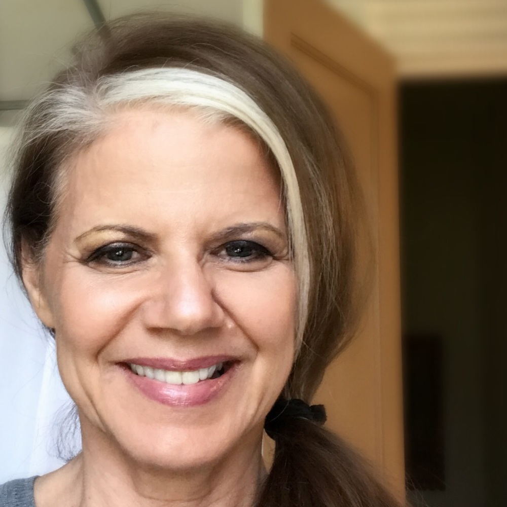 Meet your Posher, Debra